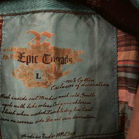 Epic Threads Boy’s button down short sleeved shirt. - Picture 2 of 3